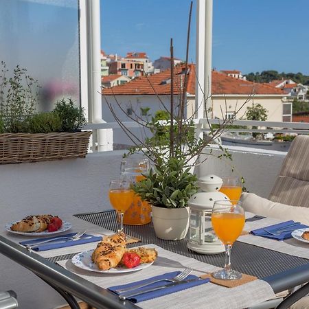 So Hvar So Good! Spacious With Terrace Apartamento Hvar Town Exterior foto