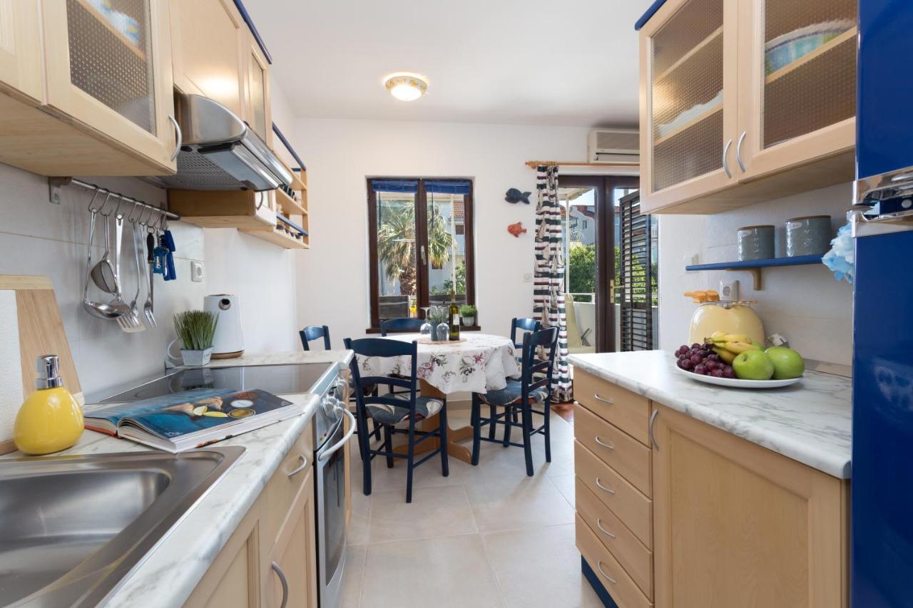 So Hvar So Good! Spacious With Terrace Apartamento Hvar Town Exterior foto