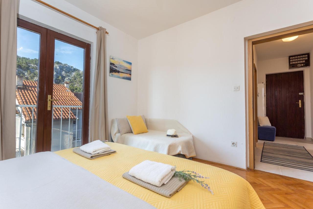 So Hvar So Good! Spacious With Terrace Apartamento Hvar Town Exterior foto